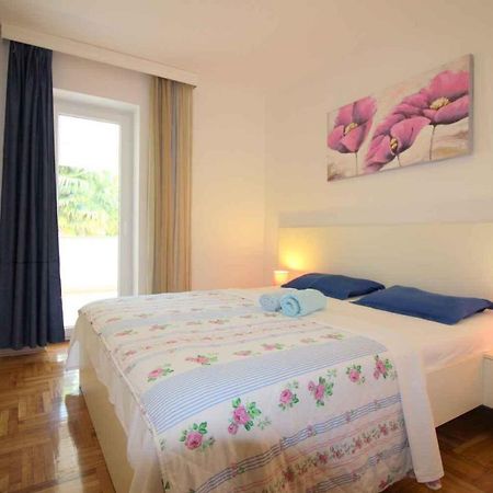 Apartment In Porec/Istrien 10214 Экстерьер фото
