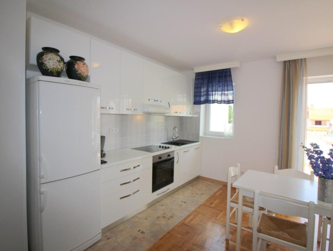 Apartment In Porec/Istrien 10214 Экстерьер фото