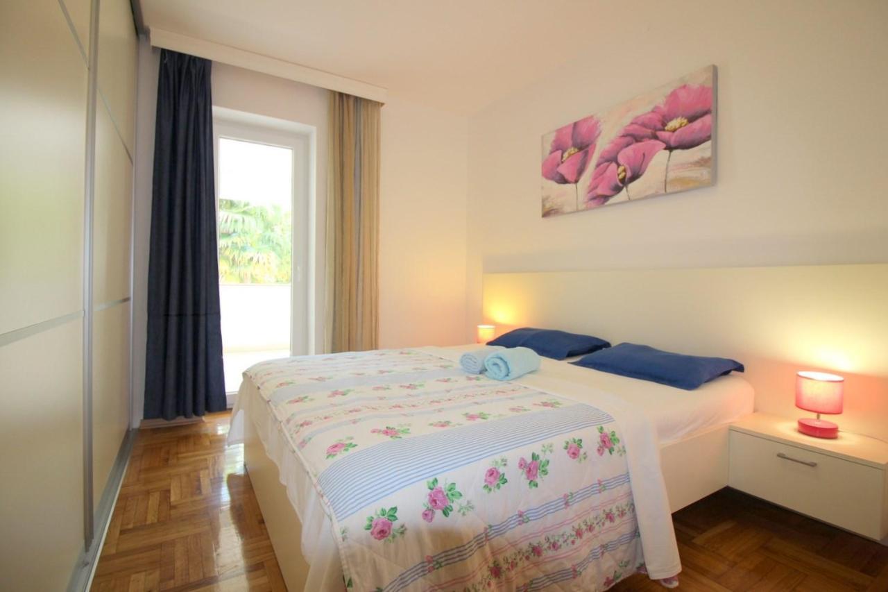 Apartment In Porec/Istrien 10214 Экстерьер фото